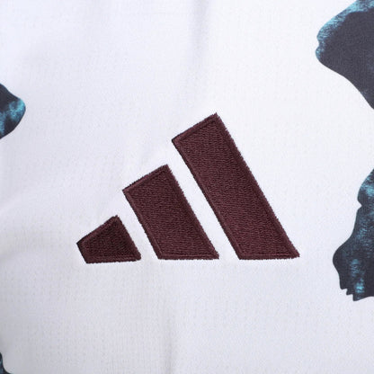 Camisa Bayern de Munique Pré-Jogo 25/26 - Branca e Vermelha